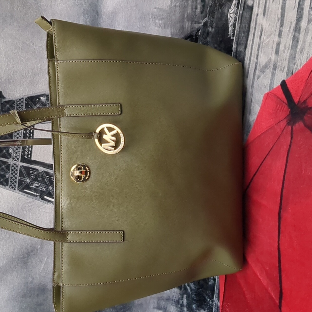 Rivington Large Saffiano Leather Tote Bag